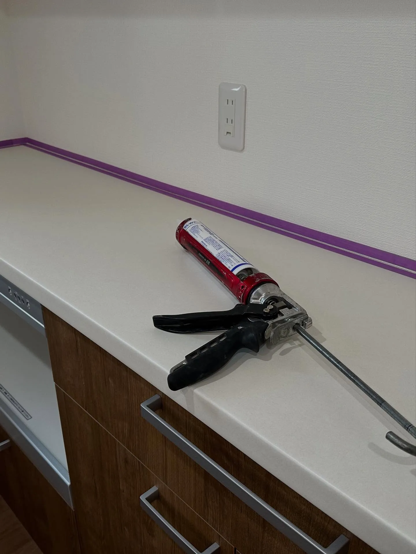 実はあまり得意ではないコーキングを無難にこなせて嬉しかった猛...