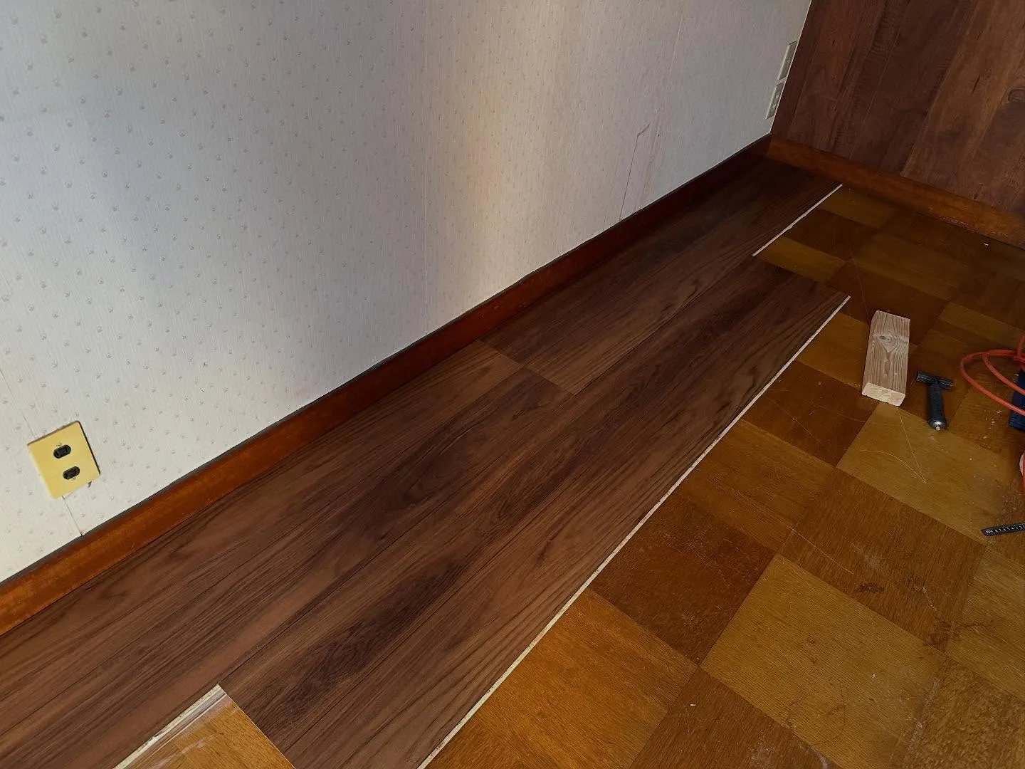 🏡 床の「ブカブカ」を解消！✨ 快適な暮らしを取り戻しました...