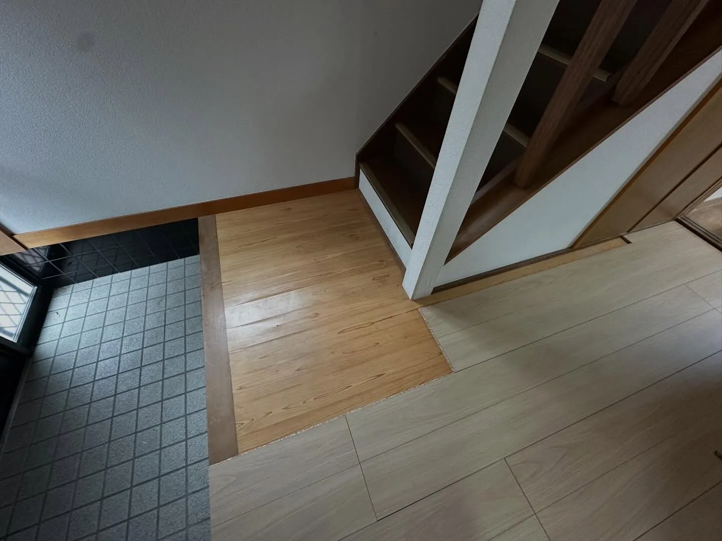 おかげ様で法人個人の方問わずリペア、リフォーム、その他多種多...