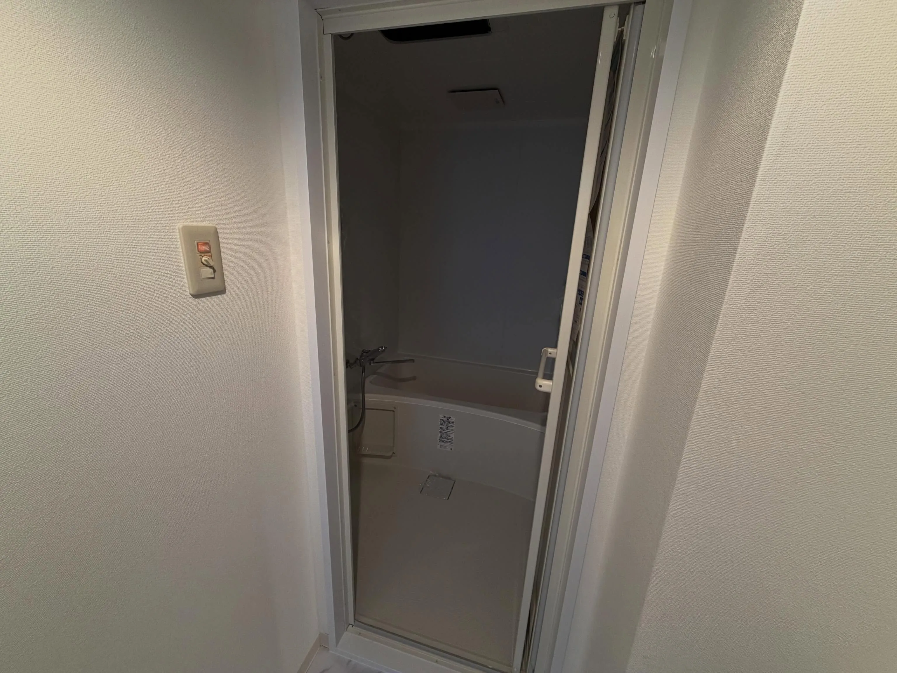 さて、佳境を迎えていた横須賀中心部某マンション一室リフォーム...